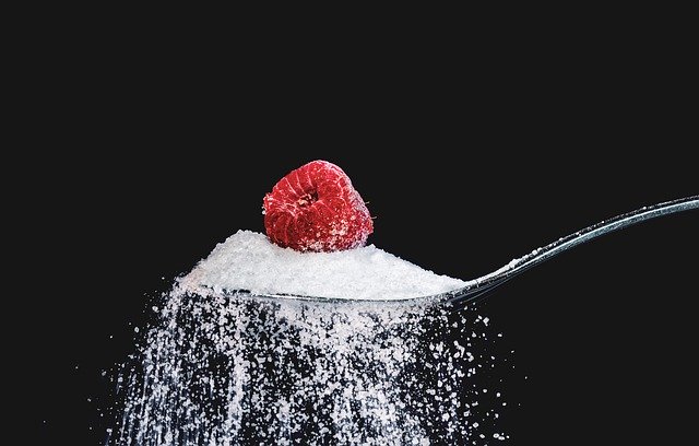 Mehr über den Artikel erfahren Zucker und Zuckerersatz können Blähungen auslösen